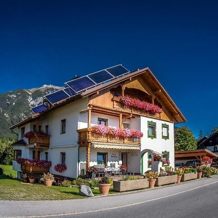 Ganze Wohnung In Leutasch Mit Privatem Balkon Exterior photo